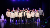USPEŠNI I PORED KORONE: Božićni koncert učenika Muzičke škole „Kornelije Stanković“ u Bijeljini (FOTO)