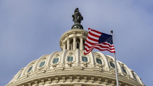ИЗБОРИ У АМЕРИЦИ Републиканцима су потребна два места за контролу у Сенату: Чекају се резултати из Аризоне и Неваде