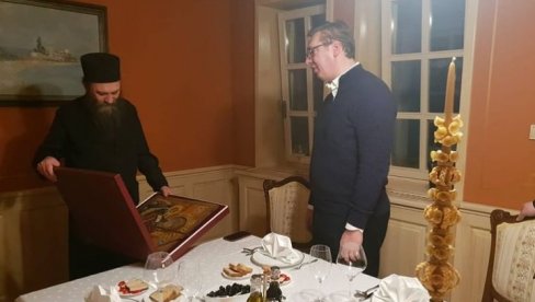 U HILANDARU DATO VAŽNO OBEĆANJE: Ministar otkrio koje mudre reči je iguman manastira uputio Vučiću