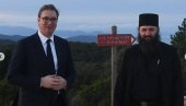 NEMOGUĆE JE OBJASNITI: Predsednik opisao šta je osetio u trenucima dok se približavao Hilandaru (FOTO)