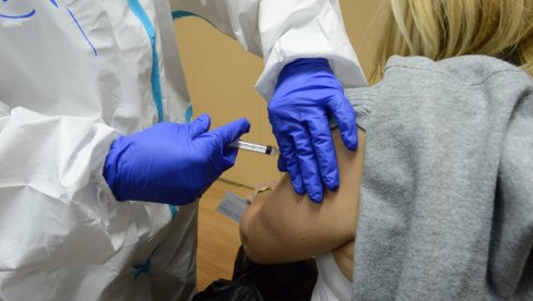 “BUSTER“ PRIMILO 6.050 KRALJEVČANA: Vakcinacija protiv korone na teritoriji grada na Ibru