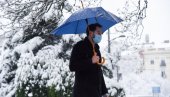 СНЕГ СТИГАО У СРБИЈУ: Зимски дан пред нама - предвече ће се разведрити, а од петка поново падавине