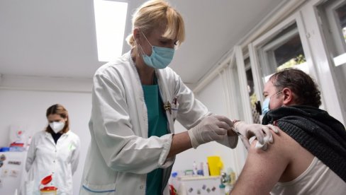 IMUNIZACIJA FAJZEROVIM VAKCINAMA: Danas počela vakcinacija zaposlenih u Domu zdravlja „Novi Sad“
