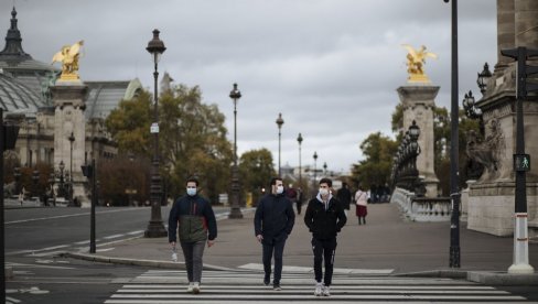 BLIZU TRISTA HILJADA NOVOZARAŽENIH: Inficirano 2,5 odsto Francuza!