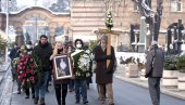 SAHRANJENA BISERKA CVEJIĆ: Na Novom groblju u Beogradu upućen poslednji pozdrav operskoj divi (FOTO)