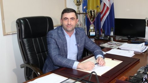 ПОДРШКА ЗА РОДИТЕЉЕ: Градоначелник Бијељине у вртићу Драган и Зоран