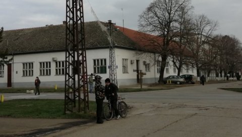 НИКО НИЈЕ ПРИМЕТИО ДА ЈЕ ЖИЦА ПРЕКИНУТА: Новости у Ловћенцу, где је тешко повређен калуђеровићев син