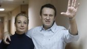 ЈУЛИЈА НАВАЉНИ ПУШТЕНА ИЗ ЗАТВОРА: Полиција ослободила супругу руског политичара