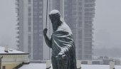 ДО САДА НЕВИЂЕНА ФОТОГРАФИЈА: Споменик Стефану Немањи, нови симбол Београда, у пуној величини (ФОТО)