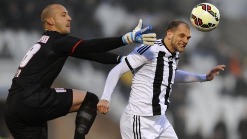 БИВШИ ФУДБАЛЕР ПАРТИЗАНА У АЛБАНИЈИ: Прекобројан у Нишу, па појачао Билис