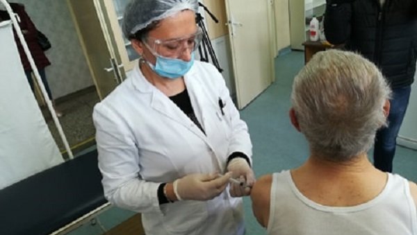 ДАНАС У ГОРЊЕМ МИЛАНОВЦУ: Почела вакцинација старијих од 75 година