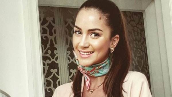 СТИГЛЕ РОДЕ: Породила се Јелена Бин Драи