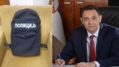 ПРШУТА И ЛИСИЦЕ: Шта је све Александар Вулин поклонио члановима Владе за српску Нову годину
