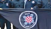 NOVI SKANDAL U HRVATSKOJ: Sveštenik okačio zastavu sa ustaškim pozdravom (FOTO)