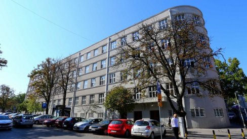 ODLUKA MINISTARSTVA PROSVETE: Đaci Pete gimnazije uskoro u matičnoj školi