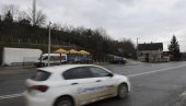 STUBIĆIMA ODSEKLI 30 DOMOVA: Meštani dela Ostružnice godinama bez puta do centra naselja, a sada su i potpuno zatvoreni