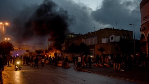 ХАОС У ЛИБАНУ: Гори Триполи, војска преузела центар града, демонстранти запалили зграду општине (ФОТО/ВИДЕО)