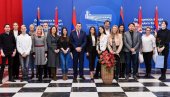 ПОНОС СРБИЈЕ: Најуспешнији академци на пријему у Покрајинској влади, за десетке 200.000 динара