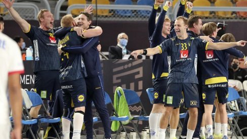 РУКОМЕТНО СП: Шведска прегазила Француску