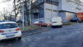 ПРВЕ ФОТОГРАФИЈЕ СА МЕСТА УБИСТВА: Стравична ликвидација у Београду, тело од синоћ лежало на паркингу? (ФОТО/ВИДЕО)