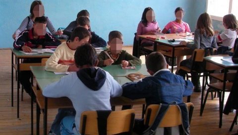 СРБИМА ОСПОРАВАЈУ ПРАВО НА ЈЕЗИК И ВЕРУ! Најава повратка програма на српском у македонске школе изазвала срамне реакције бугарских суседа