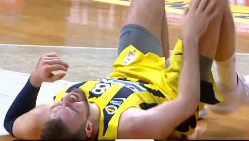 КАТАСТРОФАЛНЕ ВЕСТИ: Марко Гудурић се повредио у полуфиналу турског шампионата