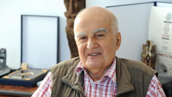 ПРИРОДНО ЈЕ ДА МЛАДИ ПРОЂУ ОБУКУ: Зоран Ивковић, праунук војводе Радомира Путника, подржава предлог о враћању војног рока у Србији