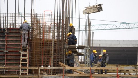 НА УГАШЕНУ ФИРМУ, ОТВОРЕ  СЕ ТРИ НОВЕ: Да ли је у Српској у години пандемије више предузећа затворено или регистровано