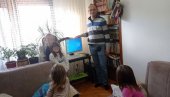 DAROVI ZA 10 MALIH VUKOVIĆA: Robert Mileski, iz Beča, poklonio kompjuter i paketiće porodici u Kosovskoj Mitrovici