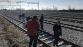 OVDE JE VOZ PREGAZIO ČOVEKA: Prva fotografija sa mesta tragedije na stanici u Maloj Krsni
