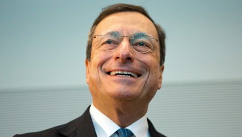 DANAS VAKCINISANI: Premijer Italije primio AstraZenekinu vakcinu