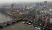 UJEDINJENI ZA SLOBODU: Hiljade ljudi na ulicama - protesti u Londonu protiv lokdauna