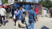 МИГРАНТИ ПРЕБАЧЕНИ СА СЕВЕРА НА ЈУГ: Више од 300 избеглица транспортовано из Сомбора у Прешево