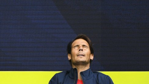 RAFA JE OGORČEN, NJEGOVI NAVIJAČI JOŠ VIŠE: Treba da se ugledate na Noleta - došao je niotkuda, nadmašio je Federera i Nadala i postao GOAT
