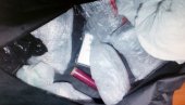 U STANU NARKOTICI, PIŠTOLJ I MUNICIJA: Novosadska policija uhapsila dvoje osumnjičenih za nelegalnu trgovinu drogom