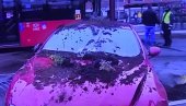 ПРВЕ ФОТОГРАФИЈЕ СА МЕСТА УДЕСА: Страшан судар у Булевару Ослобођења, слупали се аутомобил и аутобус!