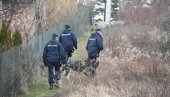 POLICIJSKI PSI PRONAŠLI KOSTI: Stravičan prizor u Vinči u blizini vikendice užasa Velje Nevolje