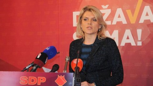 PRED SUDOM ZBOG MIZOGENIH KOMENTARA: Zakazano ročište Spasoju Tomiću zbog objava na račun Draginje Vuksanović Stanković