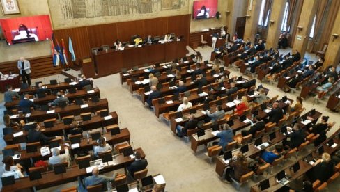 СВЕ СМО БЛИЖИ НОВОЈ КОВИД БОЛНИЦИ: Градски парламент Новог Сада дана гласа о одлуци о предаји парцела