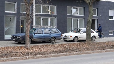 КАЗНЕ И ОПОМЕНЕ ЗБОГ ПАРКИРАЊА: Појачана контрола власника возила и таксиста у Новом Саду