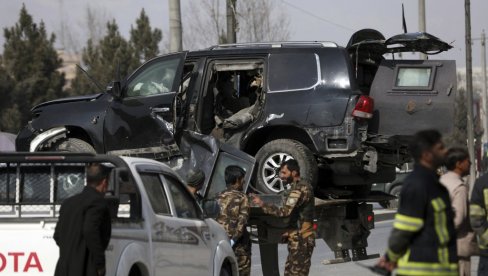 POGINULO PET DRŽAVNIH SLUŽBENIKA: Serija napada u Kabulu, eksplodirala bomba i otvorena vatra na Ministarstvo
