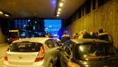 UDES U TERAZIJSKOM TUNELU: Otežan saobraćaj ka Brankovom mostu (FOTO SA LICA MESTA)