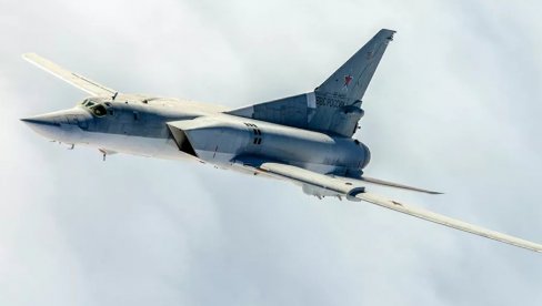 ČUVARI CRNOG MORA: Pogledajte višečasovni let ruskih bombardera u pratnji lovaca (VIDEO)
