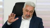 KRIVOKAPIĆ HOĆE DA BUDE POMIRITELJ: Predsednik Vlade Crne Gore najavio osnivanje nove stranke demohrišćanske opcije