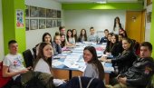 DA LAKŠE DOĐU DO MESTA U ŽELJENOJ SREDNJOJ ŠKOLI: Omladinski centar u Loznici organizuje pripremnu nastavu za osnovce