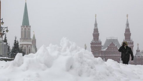 NOVI SLOJ SNEGA ĆE POKRITI MOSKVU: Snaža oluja preti Rusiji, milioni ljudi biće zavejani