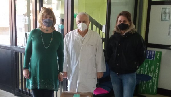 ХУМАНОСТ НА ДЕЛУ: Донација концентратора кисеоника болници у Зрењанину