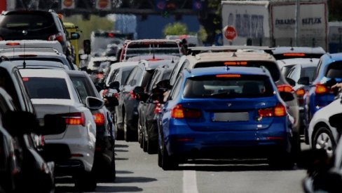 VAŽNO ZA VOZAČE: Pojačan saobraćaj u gradovima i na pojedinim putevima