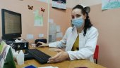 NASTAVLJA TATINIM STOPAMA: Mlada doktorka Tijana Panić iz Trstenika ispunjava zavet oca dr Bojana Pecića