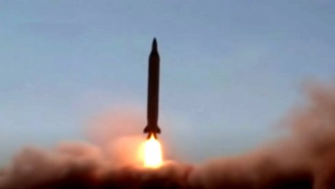 ЗНАК ОДМАЗДЕ ЗА НАПАД АМЕРИЧКОГ ДРОНА: Иран изложио три балистичке ракете у центру Техерана